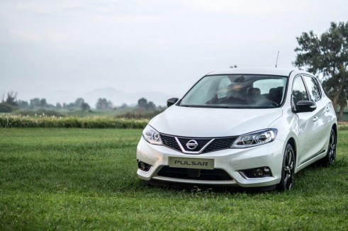 2014 Nissan Pulsar 1.2 DIG-T Review - White Front - carwitter