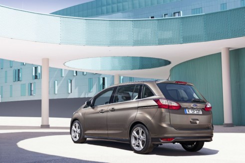 2015 Ford Grand C-Max rear  - carwitter