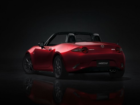 2015 Mazda MX-5 rear  - carwitter