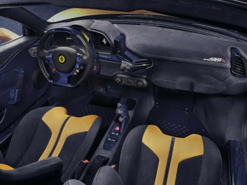 Ferrari 458 Speciale A - Interior - carwitter