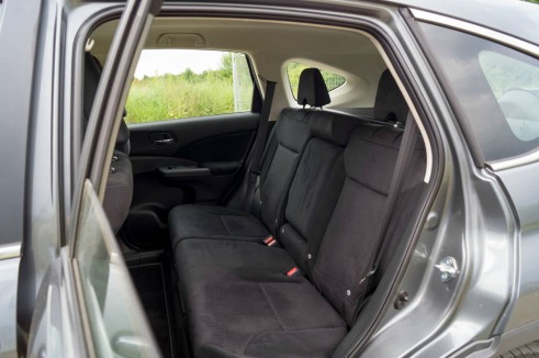 Honda CR-V 1.6 i-Dtec Review - Rear Seats - carwitter