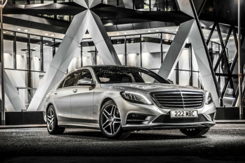 Mercedes S-Class PLUG IN HYBRID front 2 - carwitter