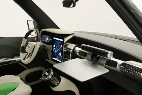 Toyota U2 concept interior - carwitter