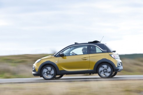 Vauxhall Adam Rocks Air roof  Carwitter