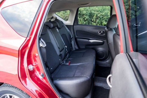 2014 Nissan Note 1.2 DiG-S Review - Rear Seat Legroom - carwitter