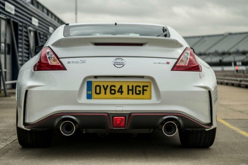 2015 Facelift Nissan 370Z NISMO - Rear Low - carwitter