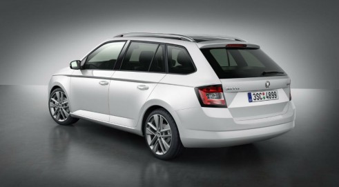 2015 Skoda Fabia Combi - Rear Angle - carwitter