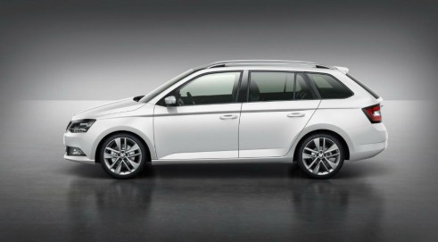 2015 Skoda Fabia Combi - Side - carwitter