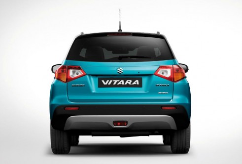 2015 Suzuki Vitara - rear - carwitter