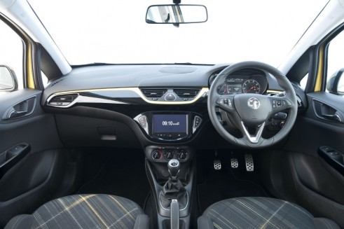 2015 Vauxhall Corsa Review - Dashboard - carwitter
