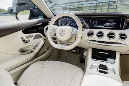 Mercedes S63 AMG Coupe interior 2 - carwitter
