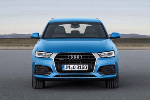 Audi Q3 2014 front - carwitter