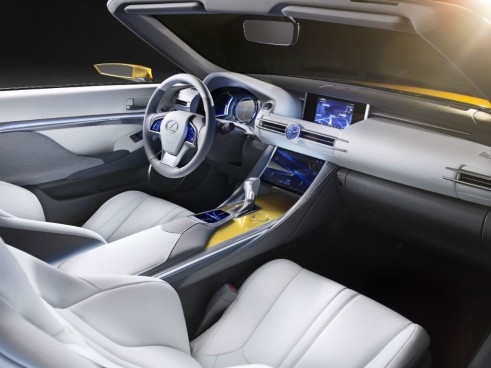 Lexus LF-C2 concept interior - carwitter