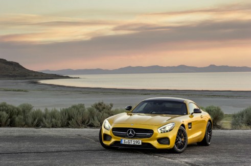 Mercedes-AMG GT S - Front - carwitter