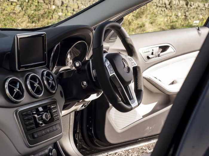 Mercedes GLA45 AMG dash- carwitter