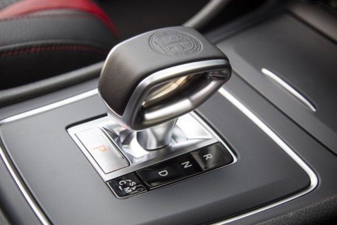 Mercedes GLA45 AMG gearstick- carwitter