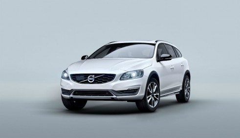 Volvo V60 Cross Country - carwitter