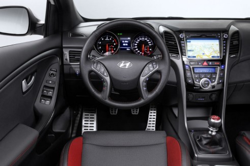 2014 Hundai i30 dash turbo  - carwitter