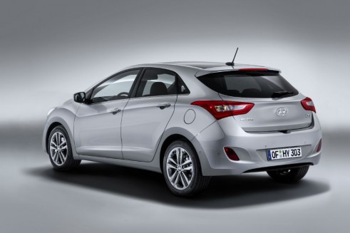 2014 Hundai i30 rear - carwitter