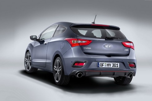 2014 Hundai i30 rear turbo - carwitter