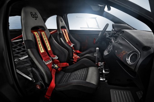 Abarth 695 Biposto interior - carwitter
