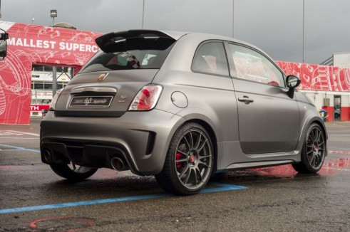 Abarth 695 Biposto rear 2 - carwitter