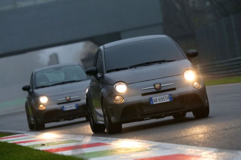 Abarth 695 Biposto track - carwitter
