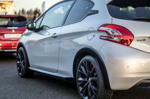 White Peugeot 208 GTI 30th Anniversary - Side Detail - carwitter