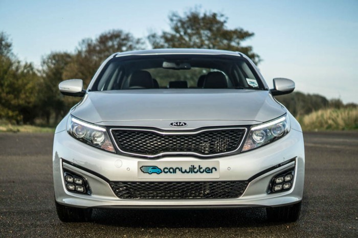 2015 Kia Optima - Front - Carwitter