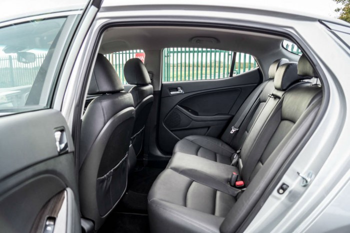 2015 Kia Optima - Rear Seats - Carwitter