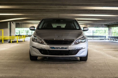 2015 Peugeot 308 1.2 THP - Front - Carwitter