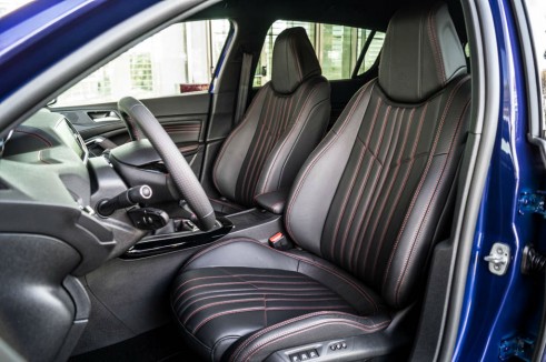 2015 Peugeot 308 GT Review - Front Seats - Carwitter