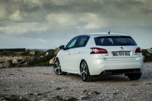 2015 Peugeot 308 GT Review - Rear Angle L - Carwitter