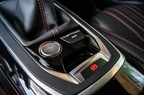 2015 Peugeot 308 GT Review - Start Stop Button - Carwitter