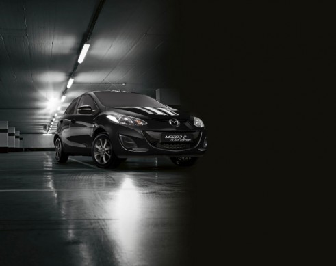 Mazda 2 Black Edition - carwitter