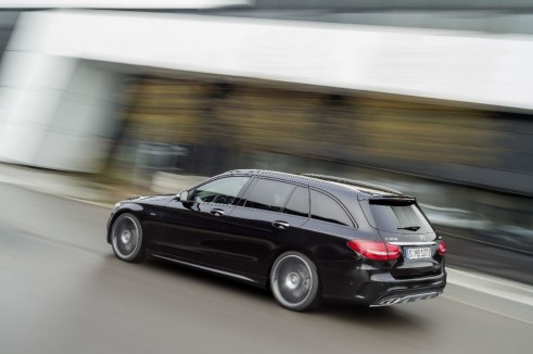 Mercedes C450 AMG Sport rear - carwitter