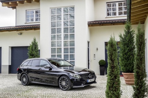 Mercedes C450 AMG Sport rear side - carwitter