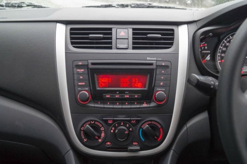 Suzuki Celerior Review - Centre Console - Carwitter