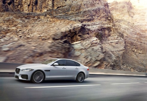 2015 JAGUAR XF S - Side - carwitter