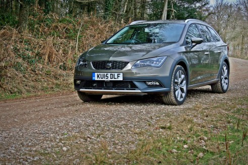 2015 Seat Leon X-Perience Review - front left low - Carwitter