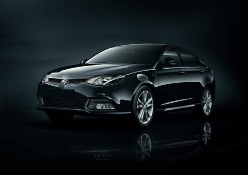 2011 MG6 - front angle - carwitter