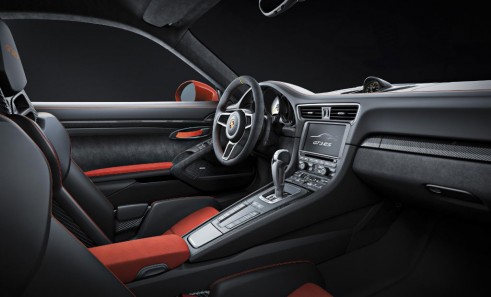 Porsche 911 GT3 RS - Interior - carwitter
