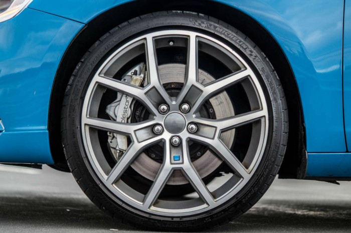 Volvo V60 Polestar Review - Alloys - Carwitter