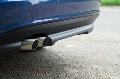 Jaguar XE Review UK First Drive - Exhaust Pipe - carwitter