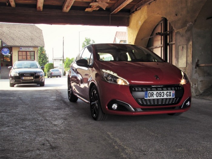 Peugeot,208,Facelift,2015,Carwitter4