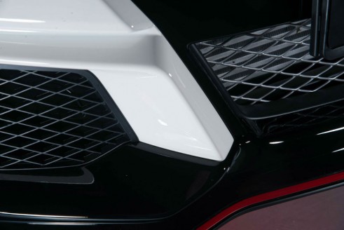 2015 Honda Civic Type R - Front Detail - carwitter
