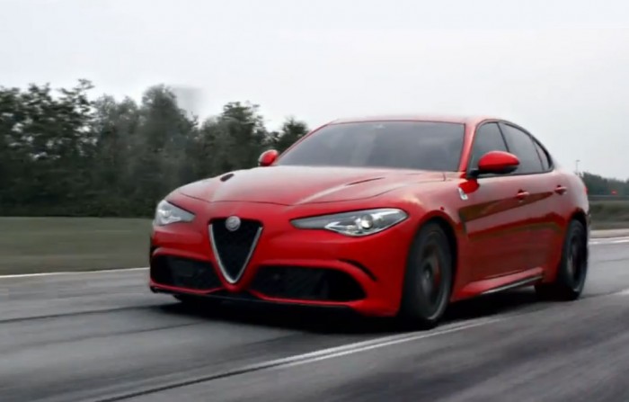 Alfa-Romeo-Giulia-Front-Track-Carwitter
