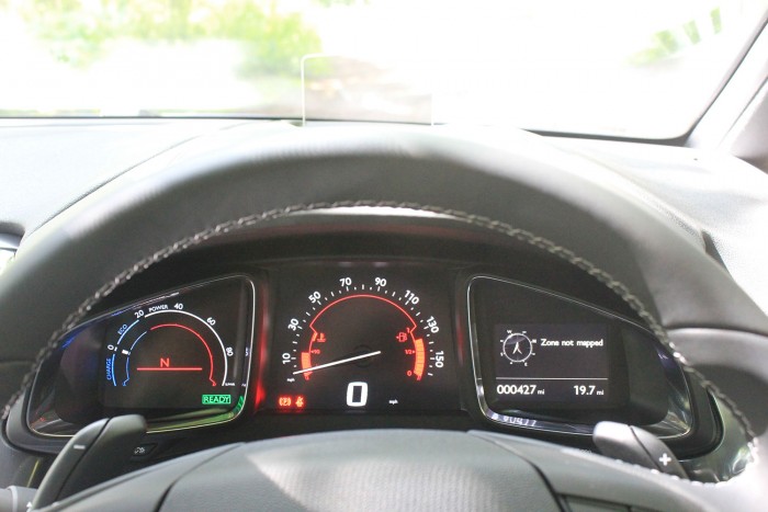 DS-5-Review-UK-First-Drive-Hybrid-Dash
