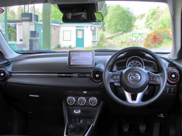 Mazda,CX3,2015,interior,Carwitter