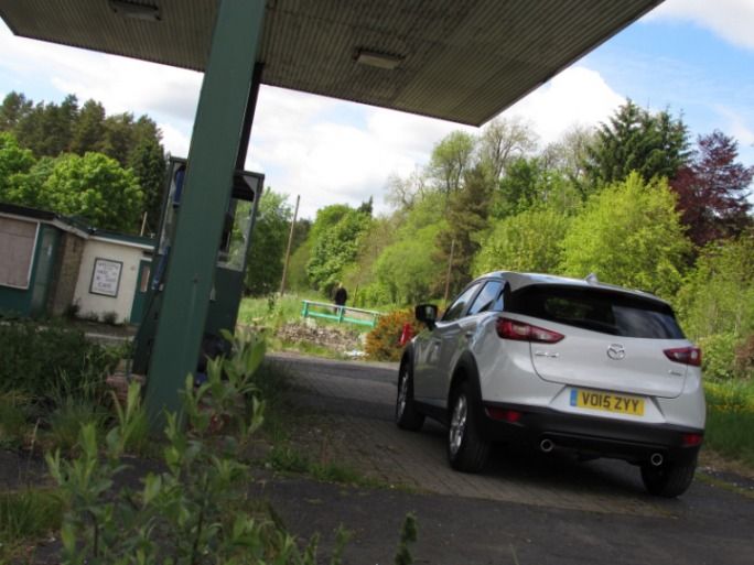 Mazda,CX3,2015,rear,side,scenic,Carwitter